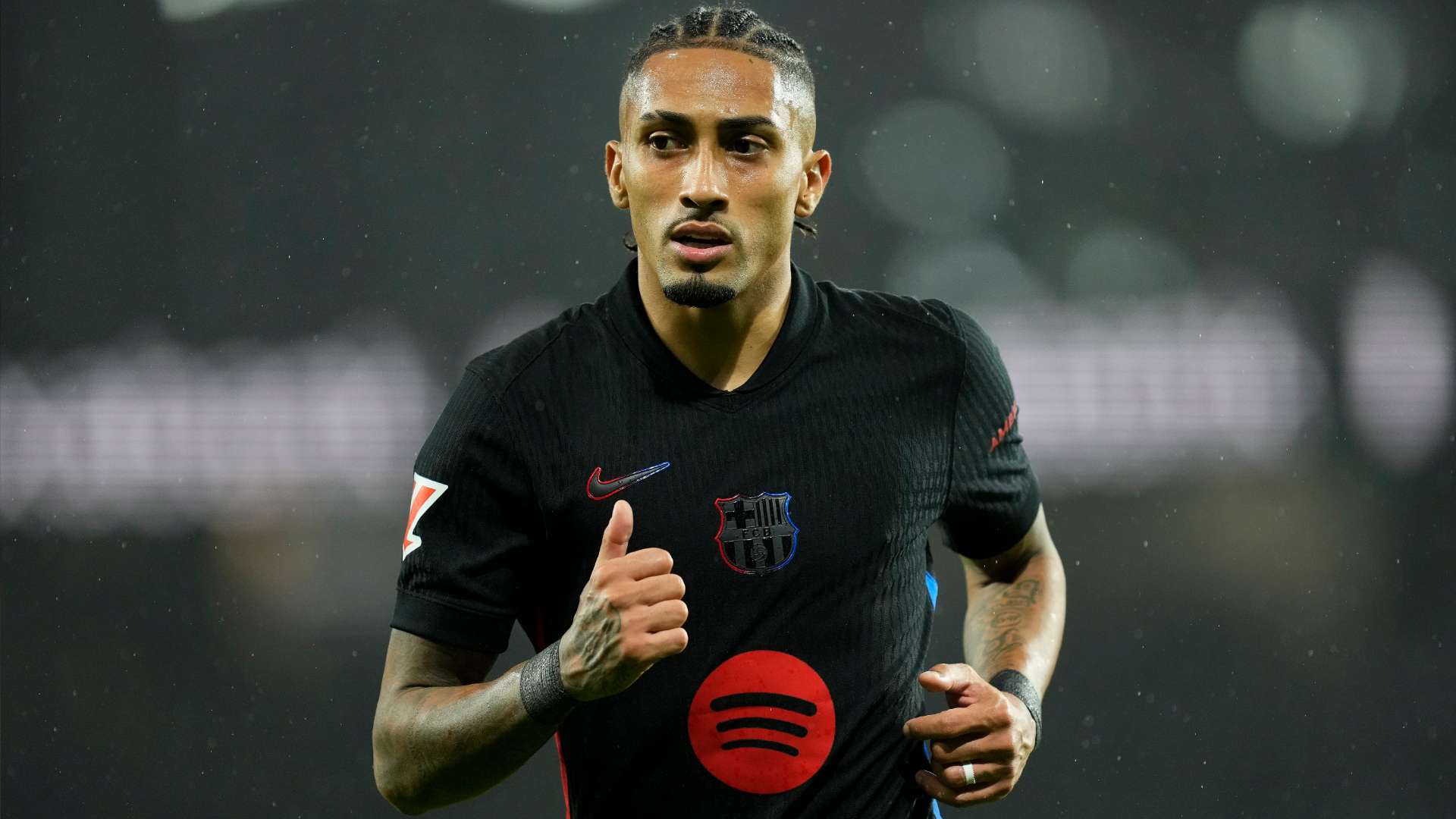 都有突出贡 都有突出贡