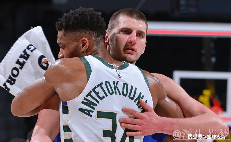 约基奇复出大三双掘金轻取无字母哥雄鹿 约基奇复出大三双掘金轻取无字母哥雄鹿